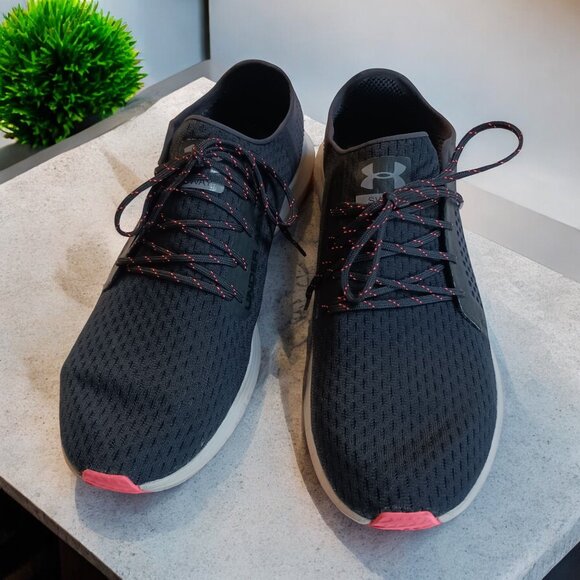 Under Armour Sway Sneakers - Gym Black & Neon Pink  Low Top- Women’s Size 11 - Picture 2 of 11